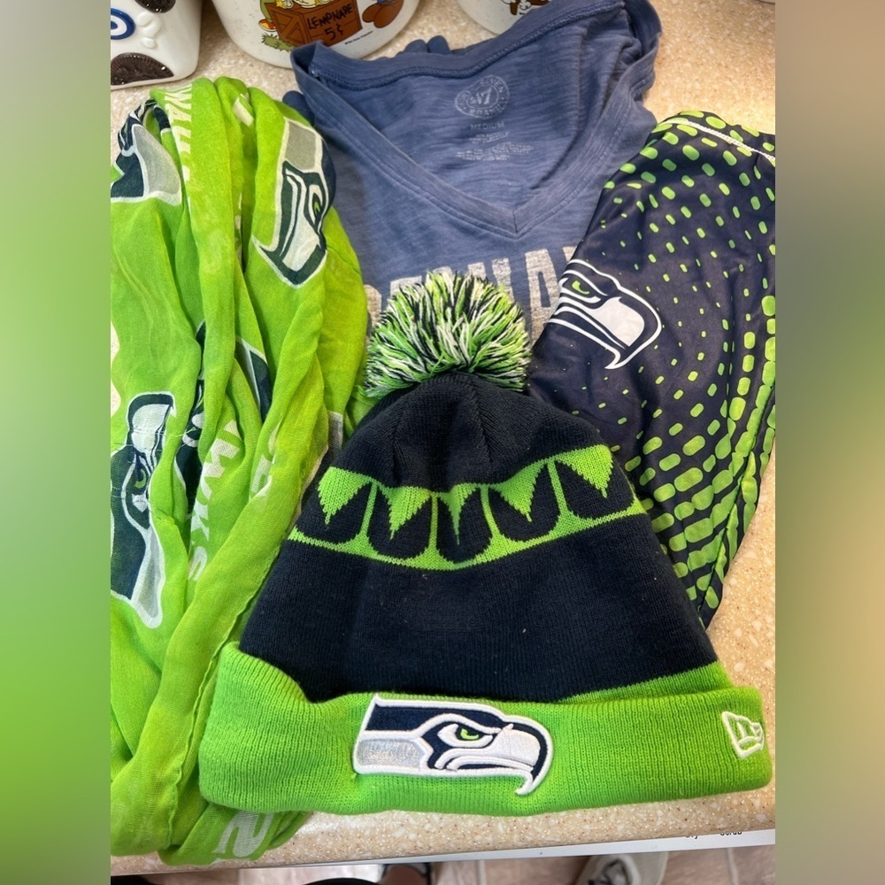 SEATTLE SEAHAWKS SZ M Short Sleeved Shirt,Scarf, Beanie Hat, Neck Warmer Lot